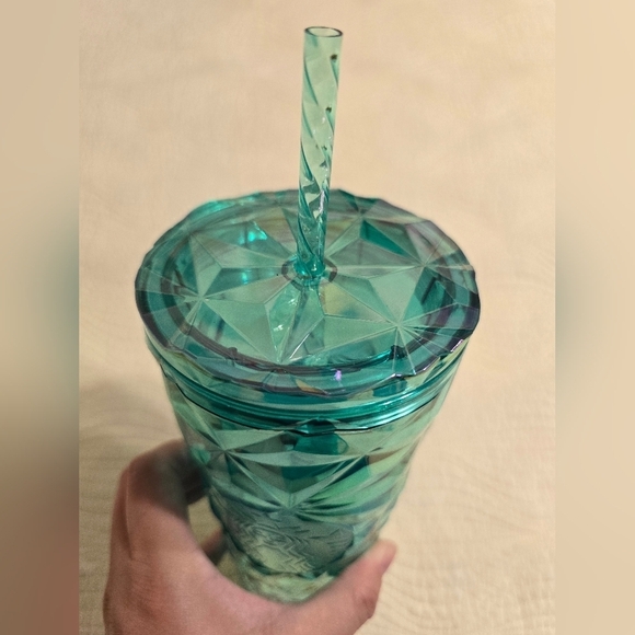 NWT Starbucks 2024 LATAM Limited Edition Holiday Prism Venti Tumbler - Picture 3 of 4